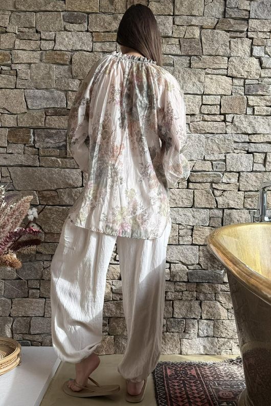 Rustic Peony Blouse Khaki